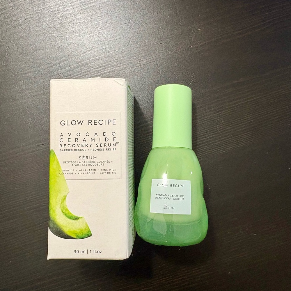 Glow Recipe Avocado Serum in White and Green